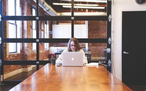 大气又低调的设计公司名字