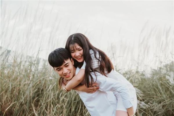 简单顺口的男生英文名