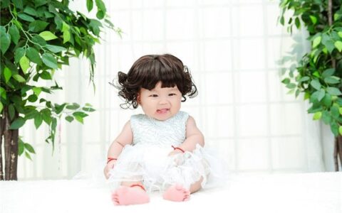 翁姓女孩100分名字