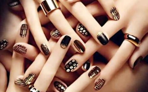 美甲店名称高端大全